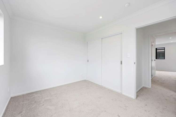 73E Royal Road Massey_53