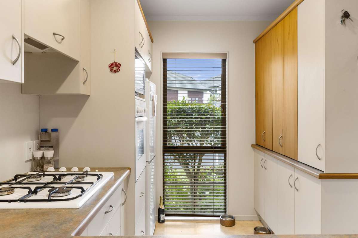 31 Lakeridge Close_4