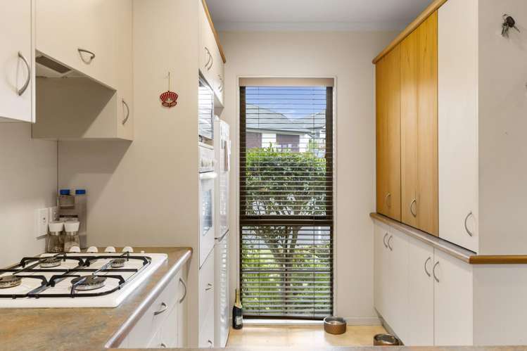 31 Lakeridge Close Rangatira Park_8