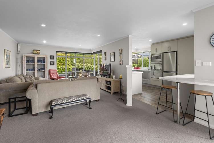 6 County Lane Te Kamo_7