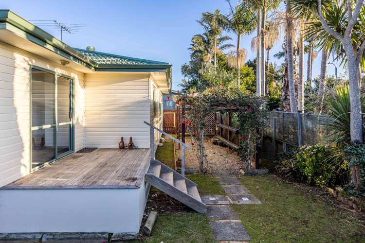 2 Francis Skinner Place Orewa_10