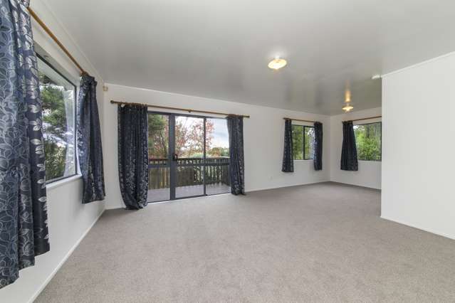 36 Maywood Crescent Glen Eden_3