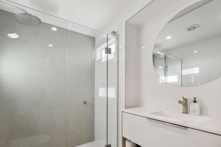 570 Glenfield Road Bayview_17