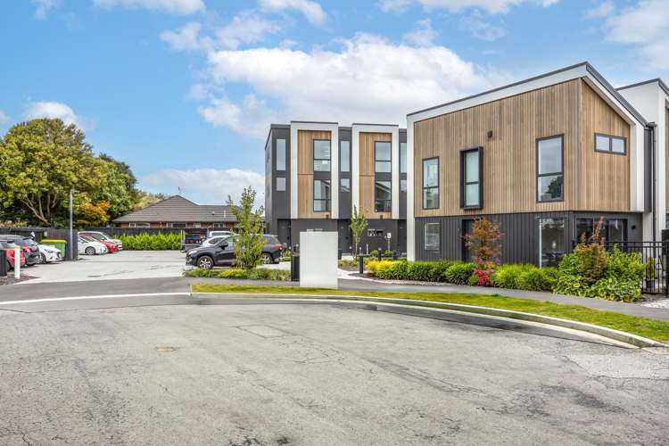 1/10 Tonga Place Riccarton_11