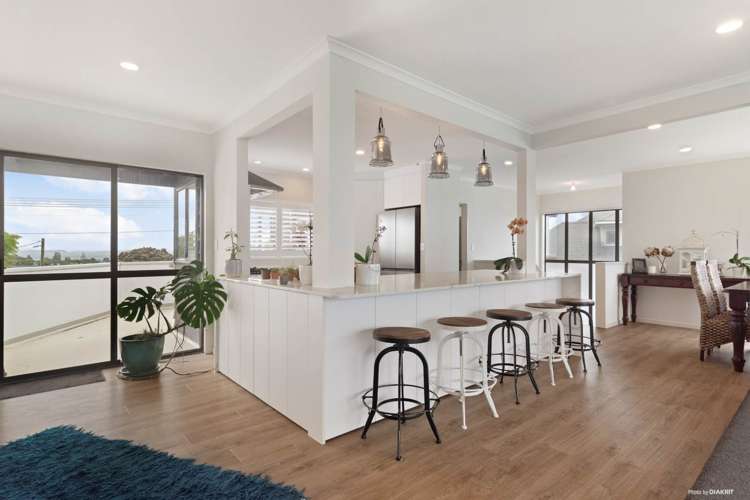 827 Whangaparaoa Road Manly_12