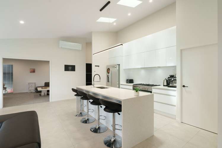 3 Royal Crescent Papamoa_7