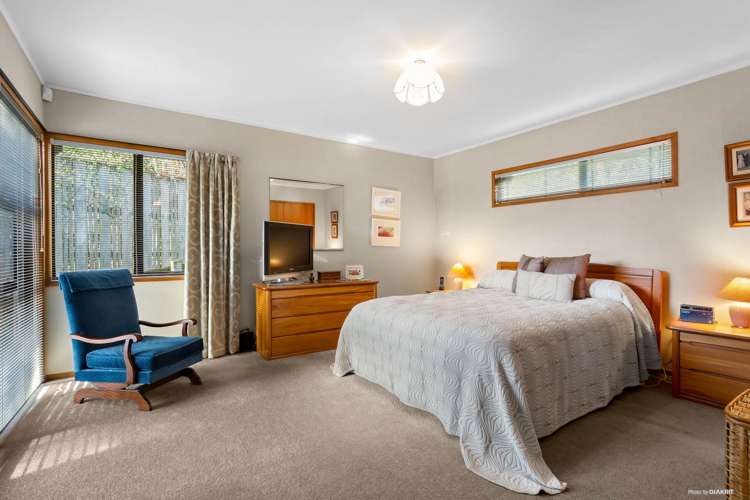 14 Manutara Avenue Forrest Hill_28