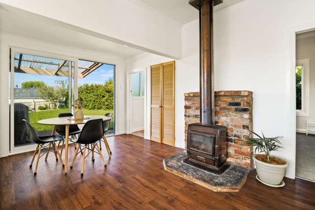 Warm & Modernised - Not Yet Under Offer!