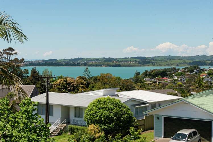 1/27 Alexander Street Cockle Bay_6