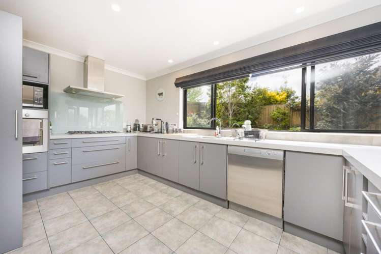 9 Logan Grove Feilding_14