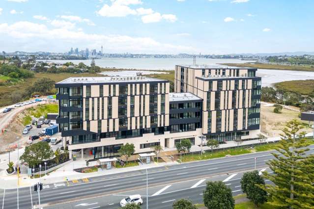 Brand New in Style at the Heart of Takapuna