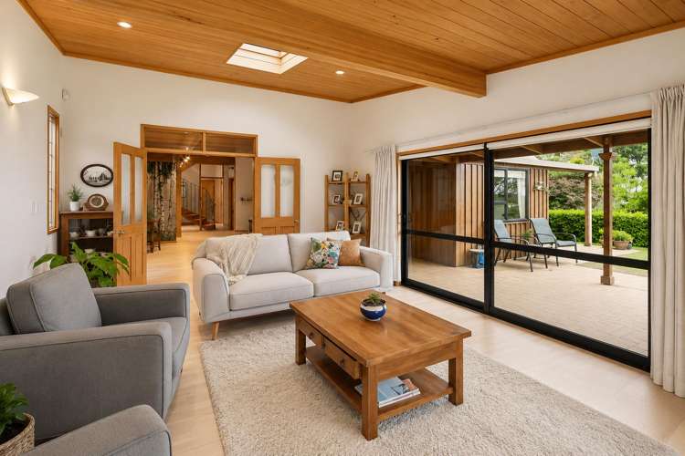 47 Cherrington Road_3