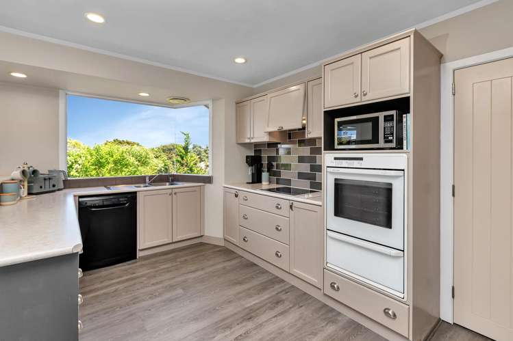 13 Kowhai Park Road Maunu_13