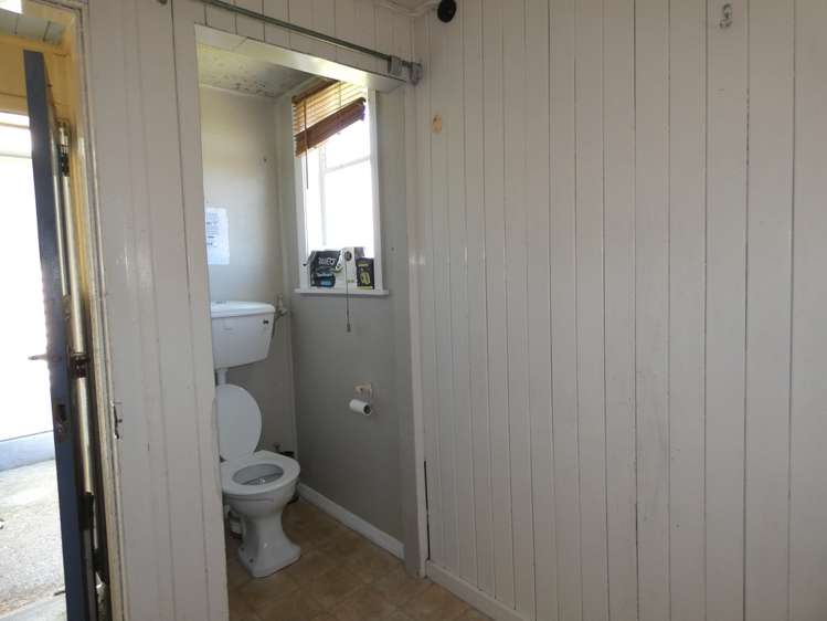 191 Stafford Street Hokitika_10