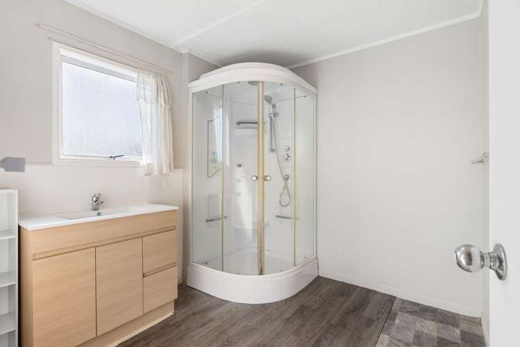 127 Clovelly Road Bucklands Beach_15