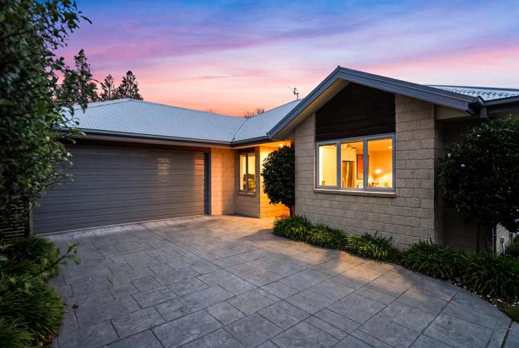 49 O'Neill Avenue_0