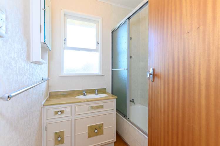 92 Colwill Road Massey_13