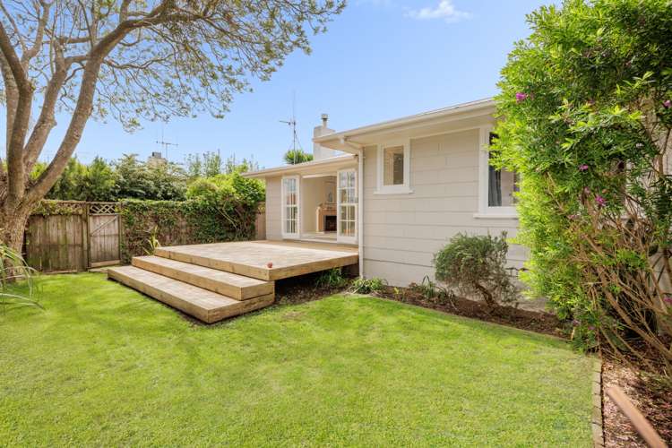 18 Lisbon Street Greerton_16