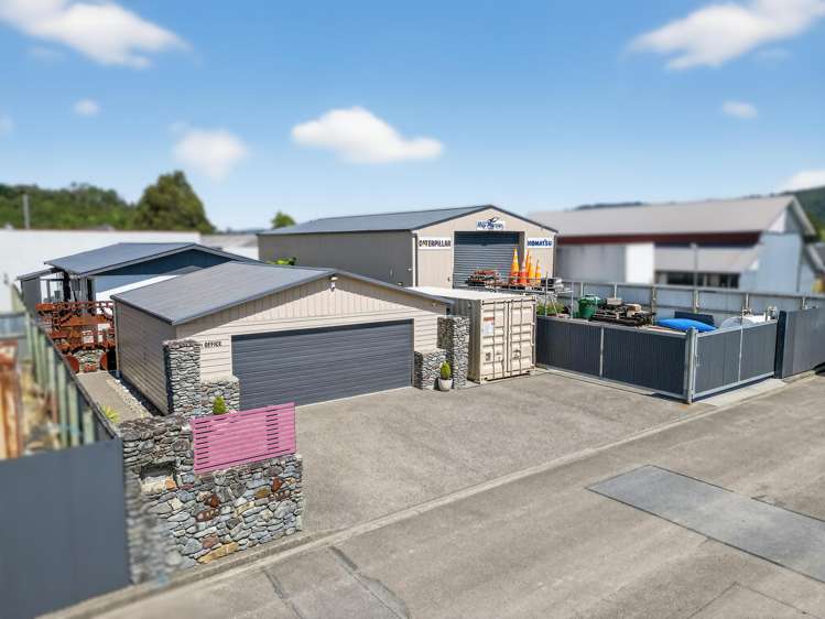 38 Montgomery Crescent Clouston Park_0