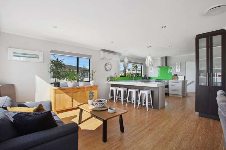 21 Waller Avenue Bucklands Beach_2