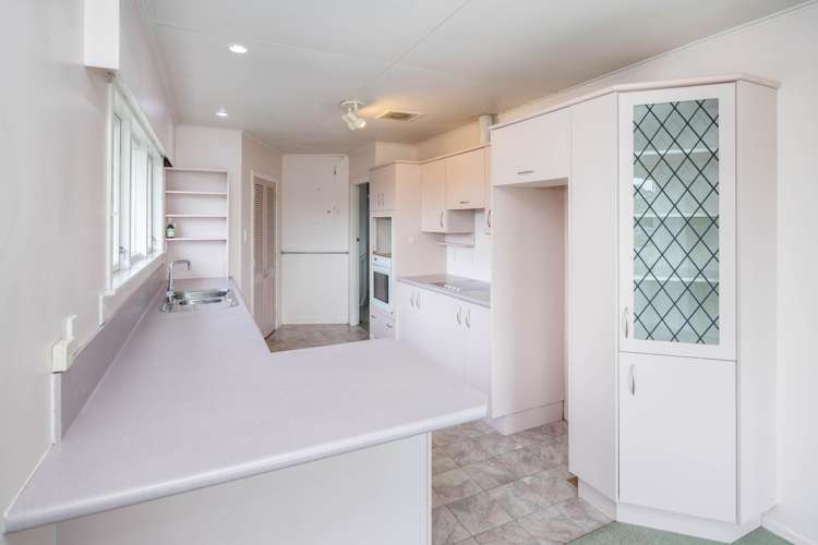 5 Pelorus Street Glenview_12