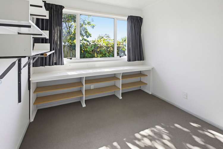 17 Alastair Avenue Owhata_14