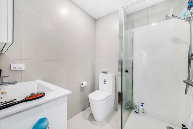 204/7b Hinaki Street Point England_4