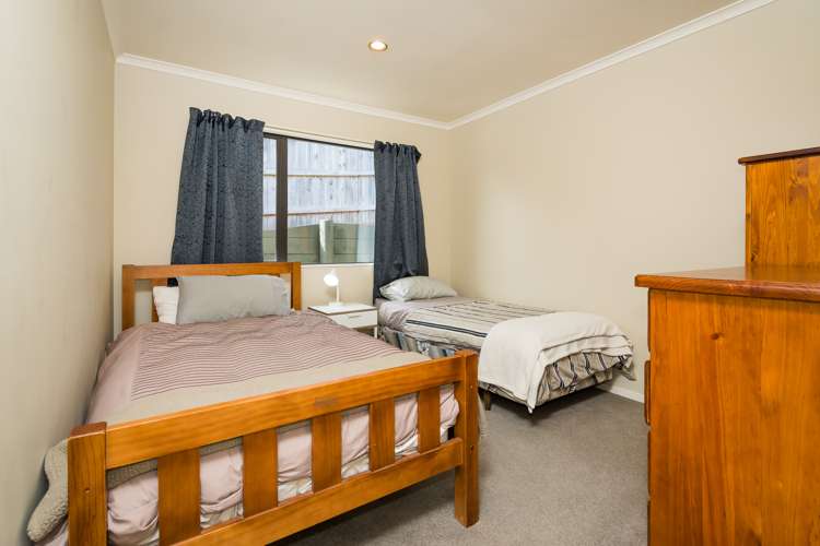 7 Northbrook Close Greenhithe_12