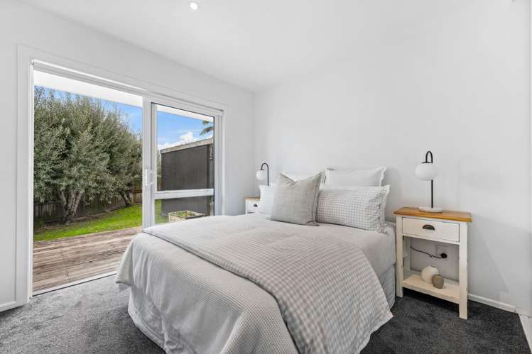 136 Tiroroa Avenue Te Atatu South_13