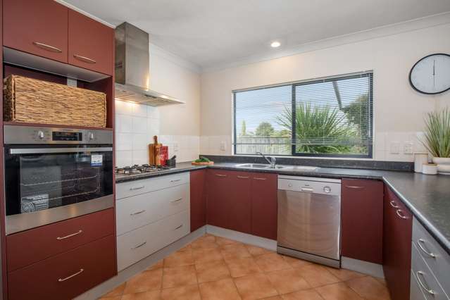 155 Guildford Drive Paraparaumu Beach_1