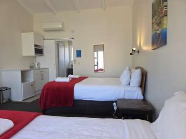 29/76 Lake Terrace_3