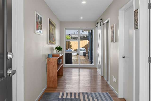 21 Farnborough Way Rolleston_1