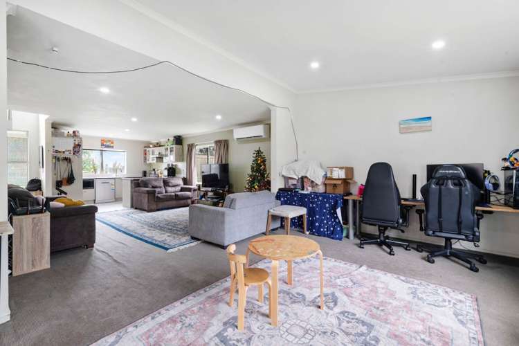 2 Bruce Pulman Drive Takanini_7