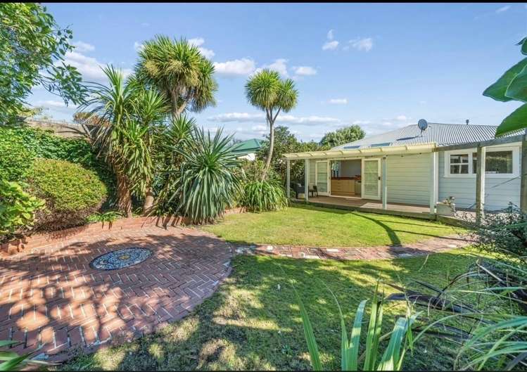  26 Bay Street Petone_16