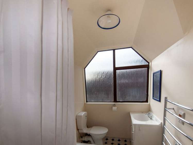 2/46 Wingfield Place Churton Park_8