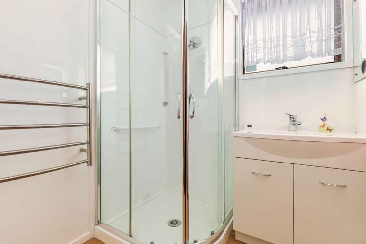 1/63 Tabitha Crescent Henderson_8