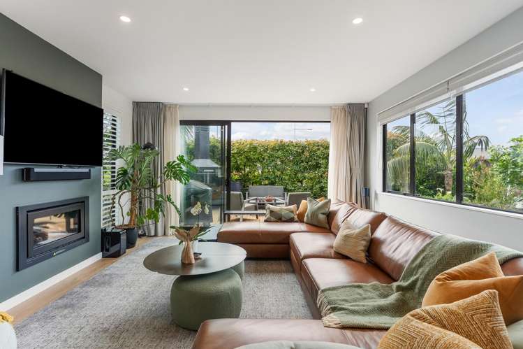 2 Tawatawa Street Long Bay_3