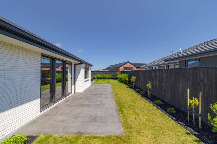 20 Selfe Crescent Burwood_20