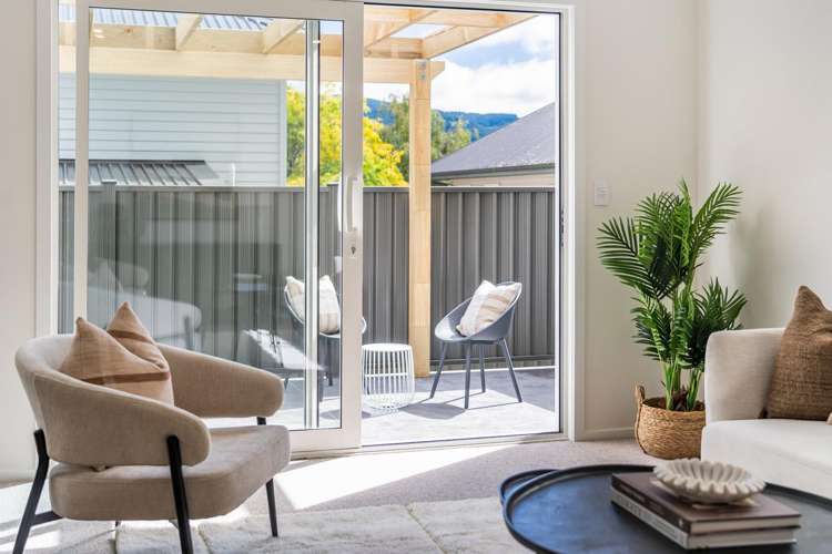 70d Heretaunga Square Silverstream_6