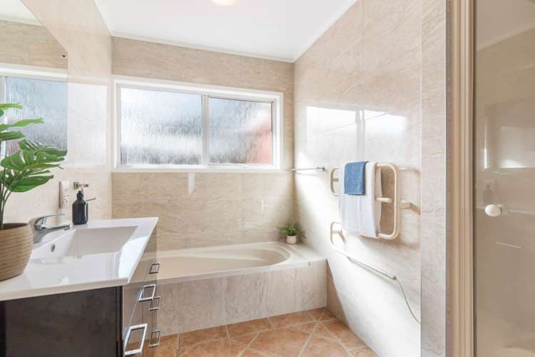 19 Vanbrugh Place Bucklands Beach_22