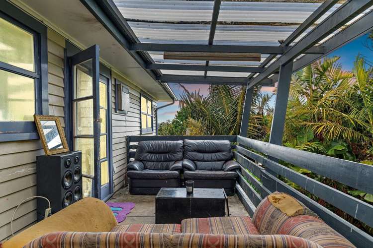 26 Royal View Road Te Atatu South_8