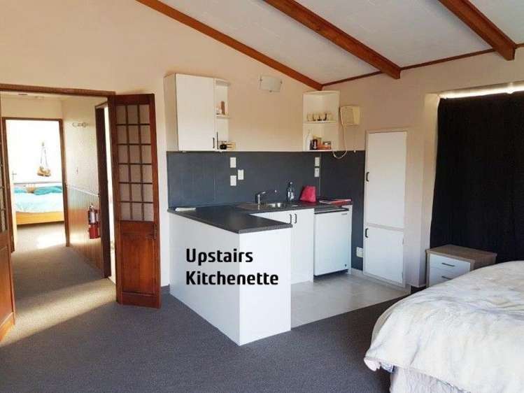 22 Koromiko Street Otaki Beach_10