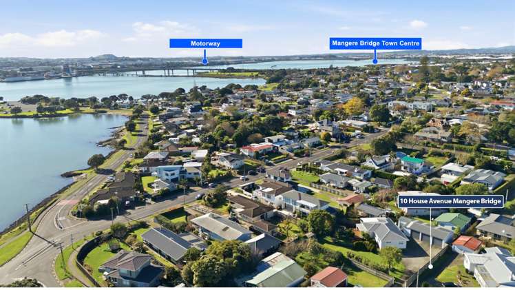 10 House Avenue Mangere Bridge_13