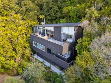 31 Lone Kauri Road_1