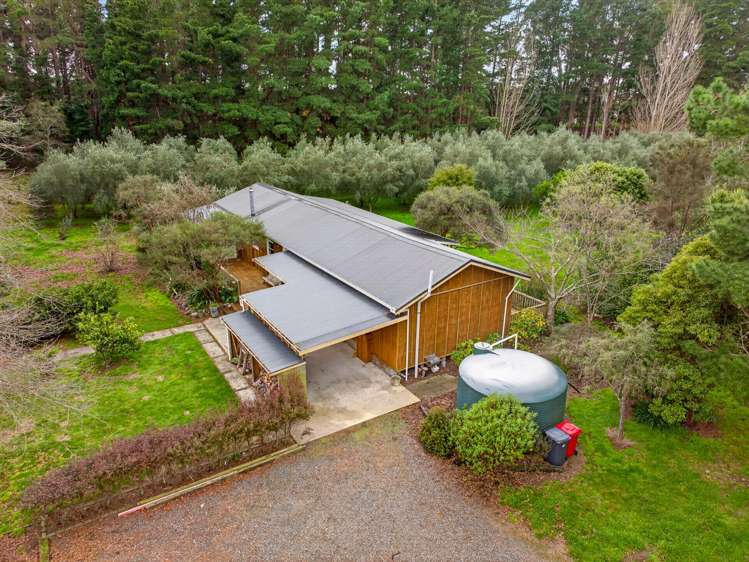 1001 Kahutara Road_3