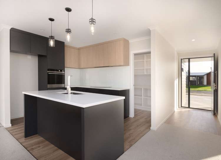 28 Rose Manor Drive Springlands_4