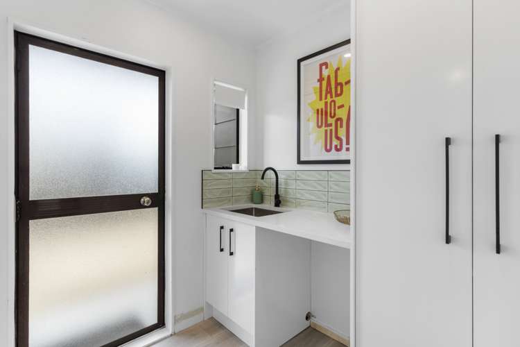 1/27 Kennington Drive Clendon Park_13