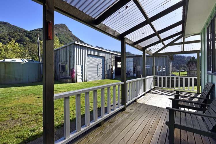 137 Wakamarina Road Havelock_8