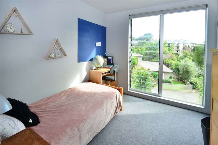 10 Springwater Vale Unsworth Heights_12