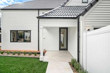 1/142 Riddell Road_1